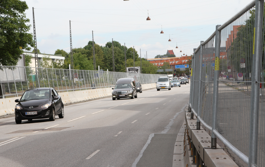 I weekenden vil racerbilerne køre den anden vej og skulle til venstre mod Bellahøj Politistation
(Foto: Motorsporten.dk)